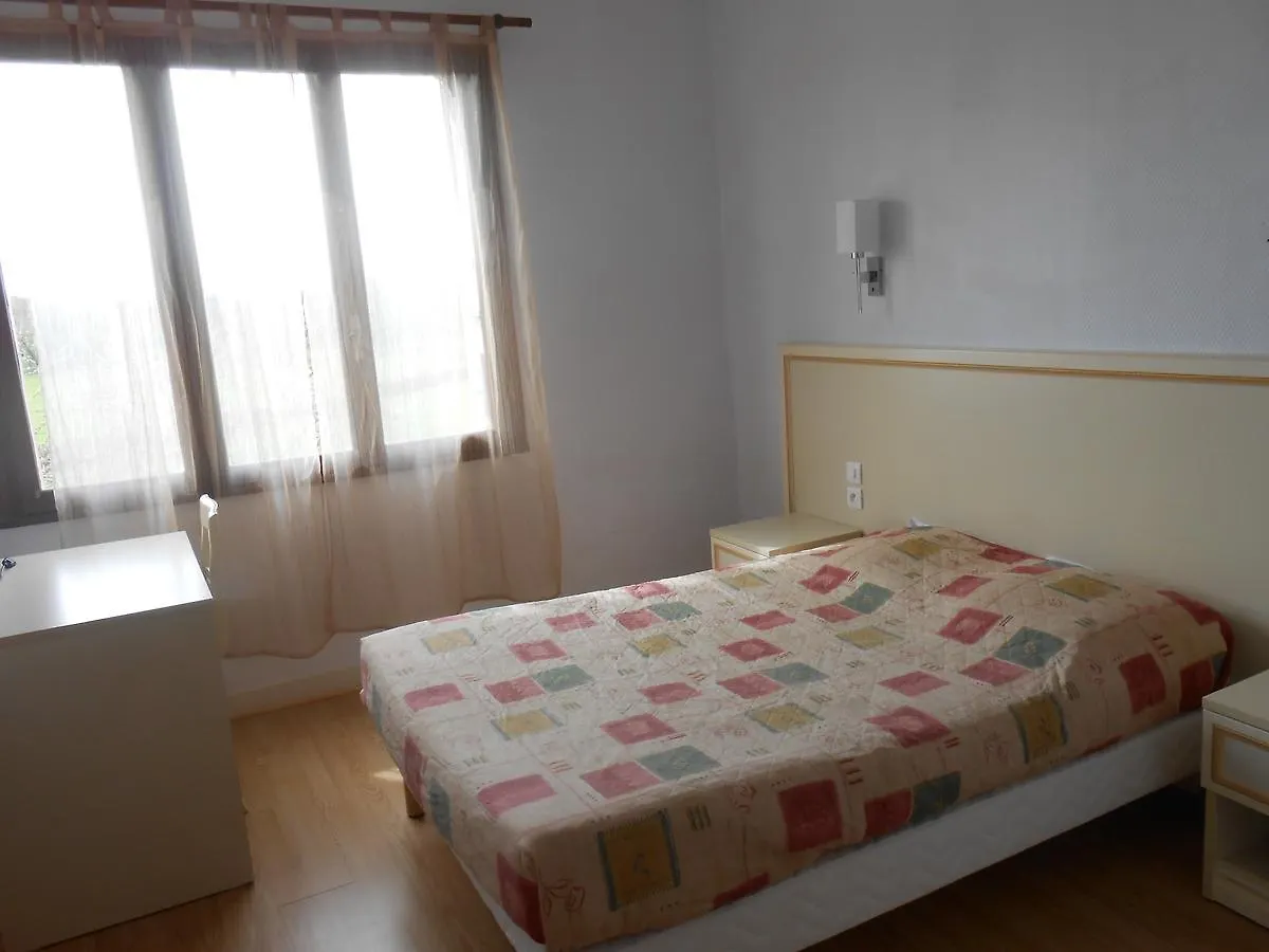 Est-Ouest Hotel Doyet