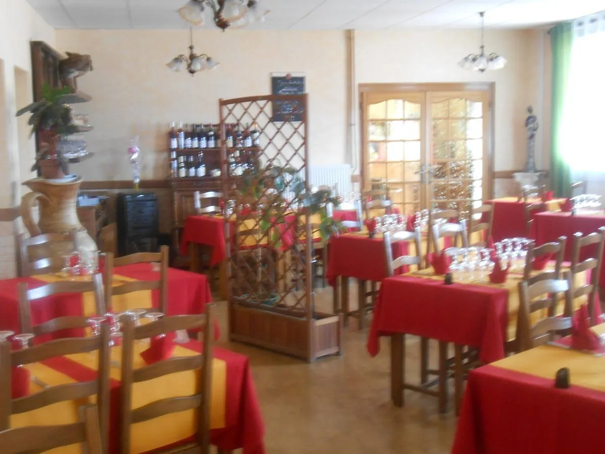 Est-Ouest Hotel Doyet 0*,  France