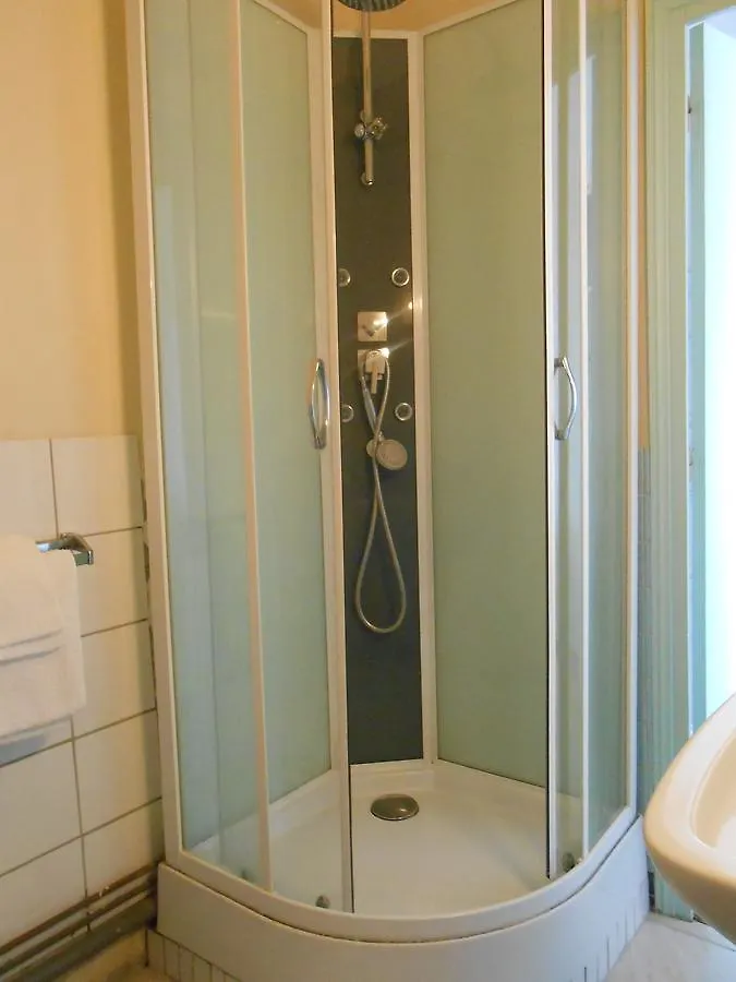Est-Ouest Hotel Doyet France